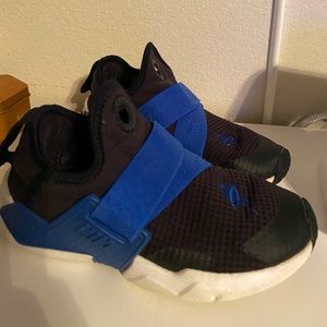 Boys Nike Huarache Extreme Slip On Sneakers
